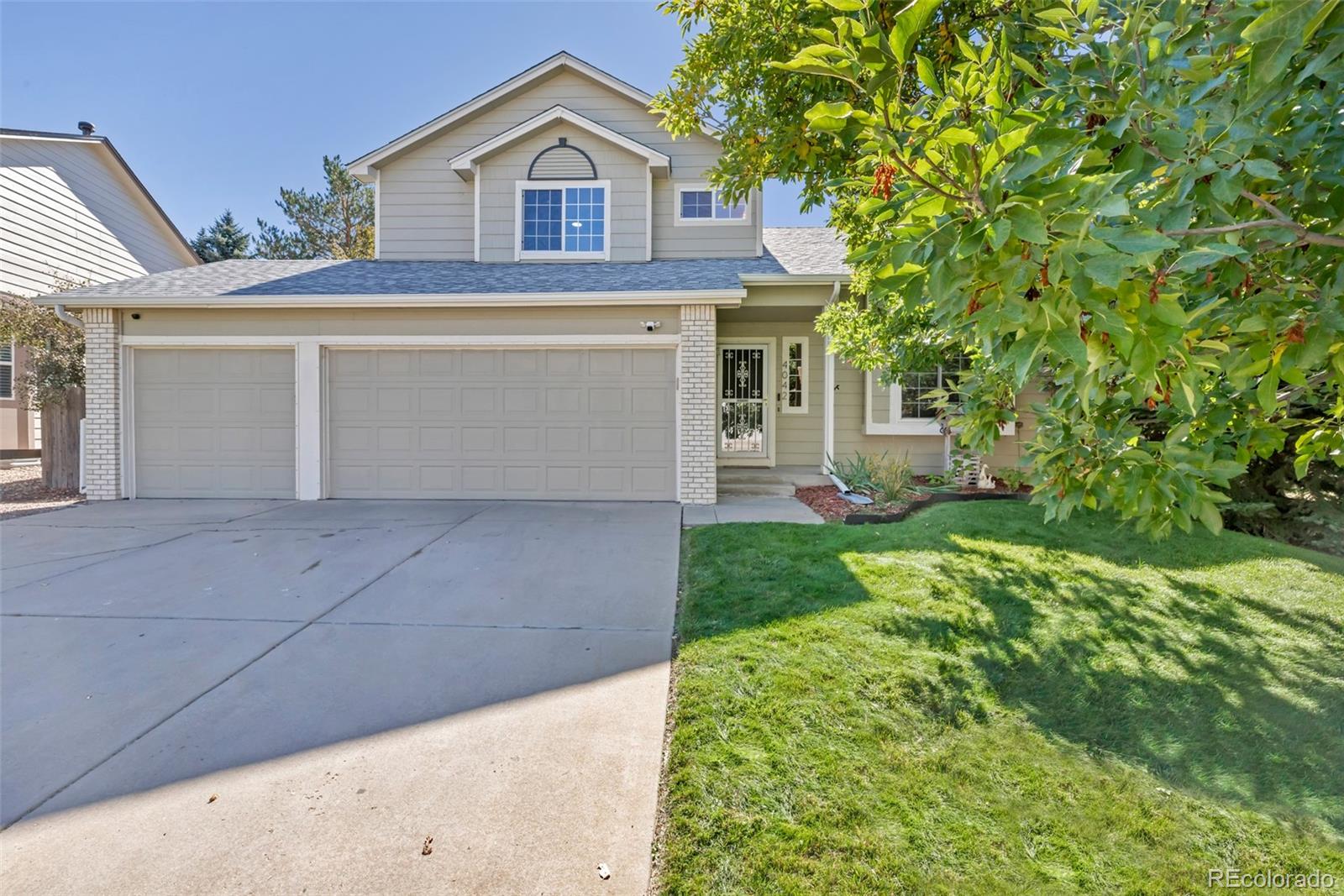 MLS Image #2 for 4042 s kirk way,aurora, Colorado