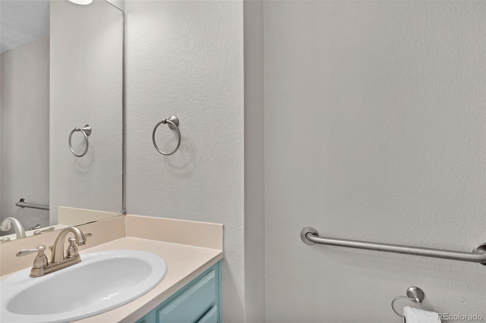 MLS Image #21 for 4042 s kirk way,aurora, Colorado