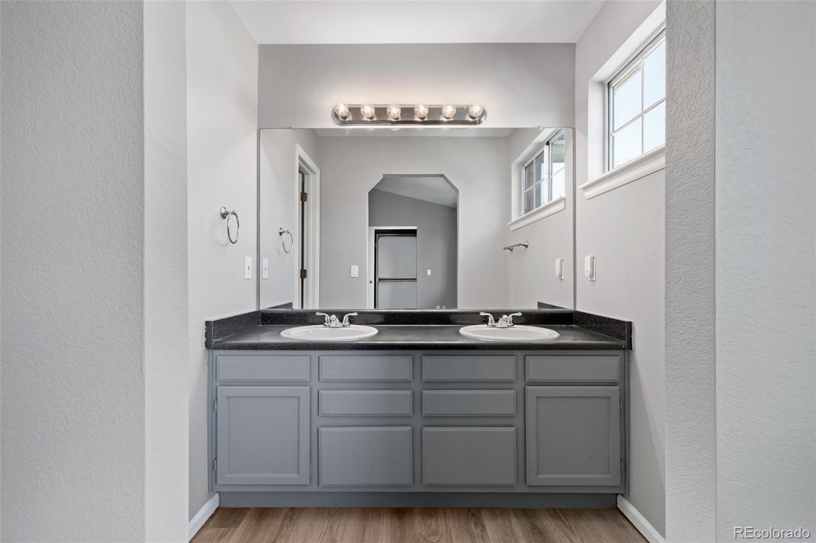 MLS Image #25 for 4042 s kirk way,aurora, Colorado