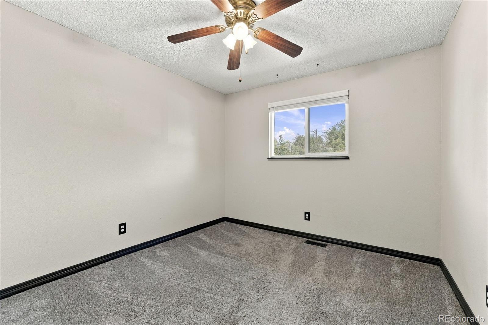 MLS Image #10 for 13055  hazel court,broomfield, Colorado