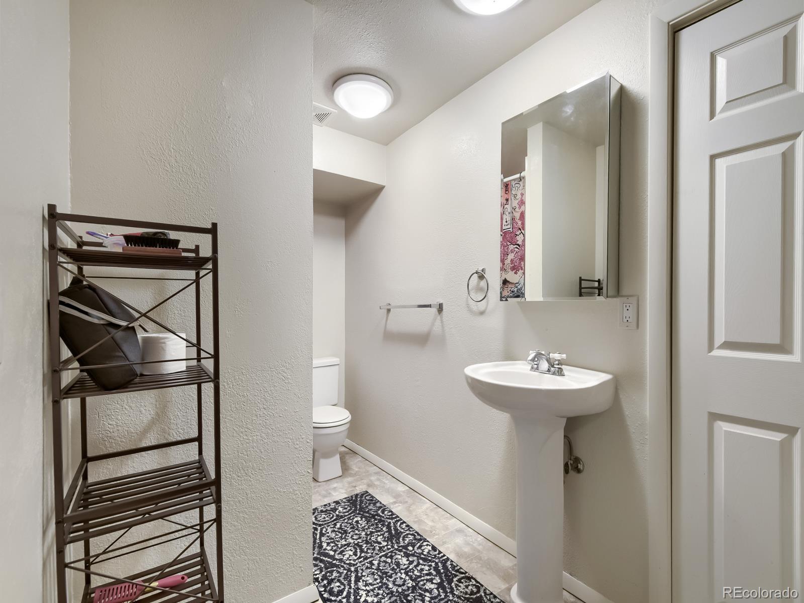 MLS Image #20 for 127 s eagle circle ,aurora, Colorado