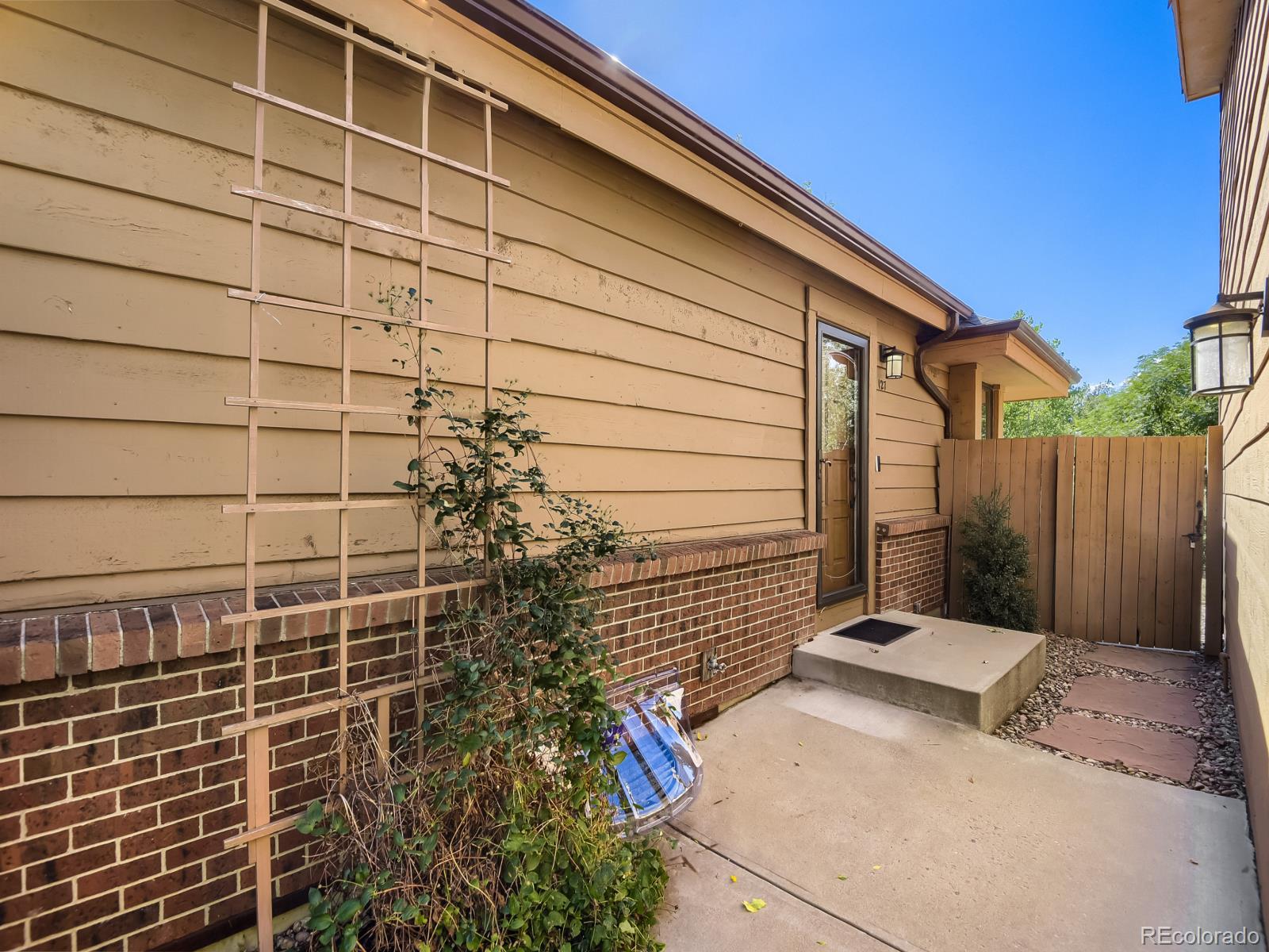 MLS Image #23 for 127 s eagle circle ,aurora, Colorado