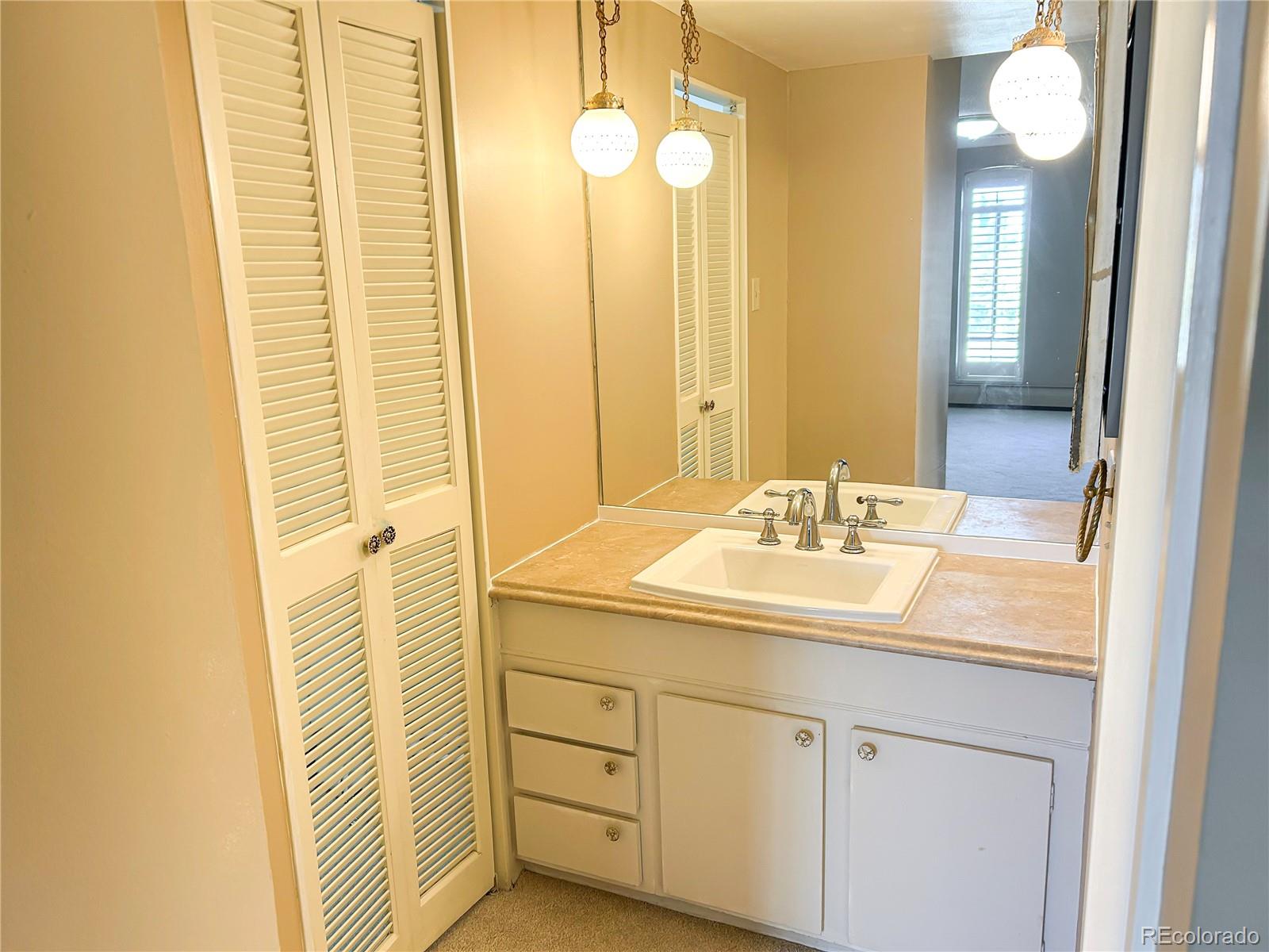 MLS Image #18 for 3131 e alameda avenue 303,denver, Colorado