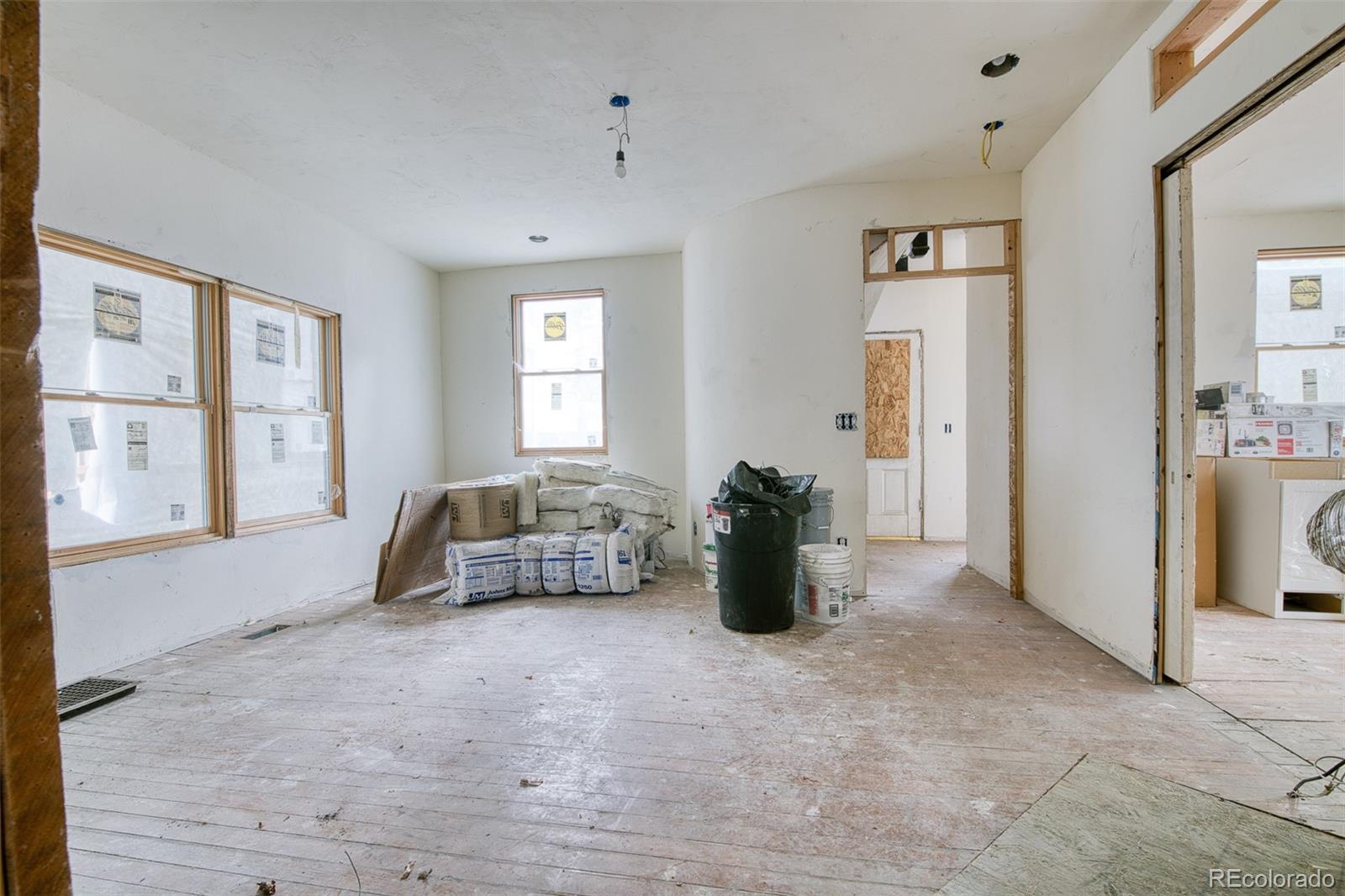 MLS Image #10 for 523 e platte avenue,colorado springs, Colorado