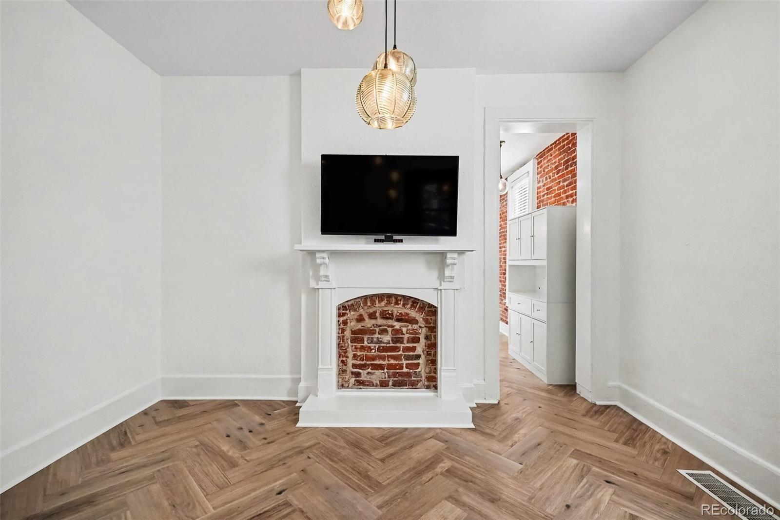 MLS Image #2 for 3118 n marion street,denver, Colorado