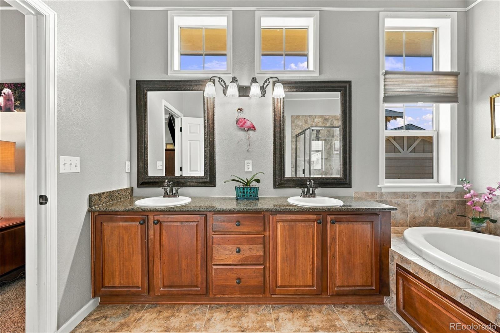 MLS Image #15 for 7660 s blackstone parkway,aurora, Colorado
