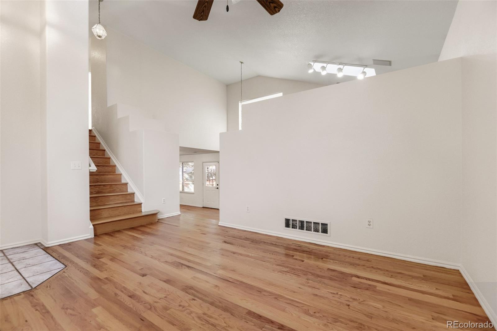 MLS Image #4 for 18872 e prentice place,centennial, Colorado