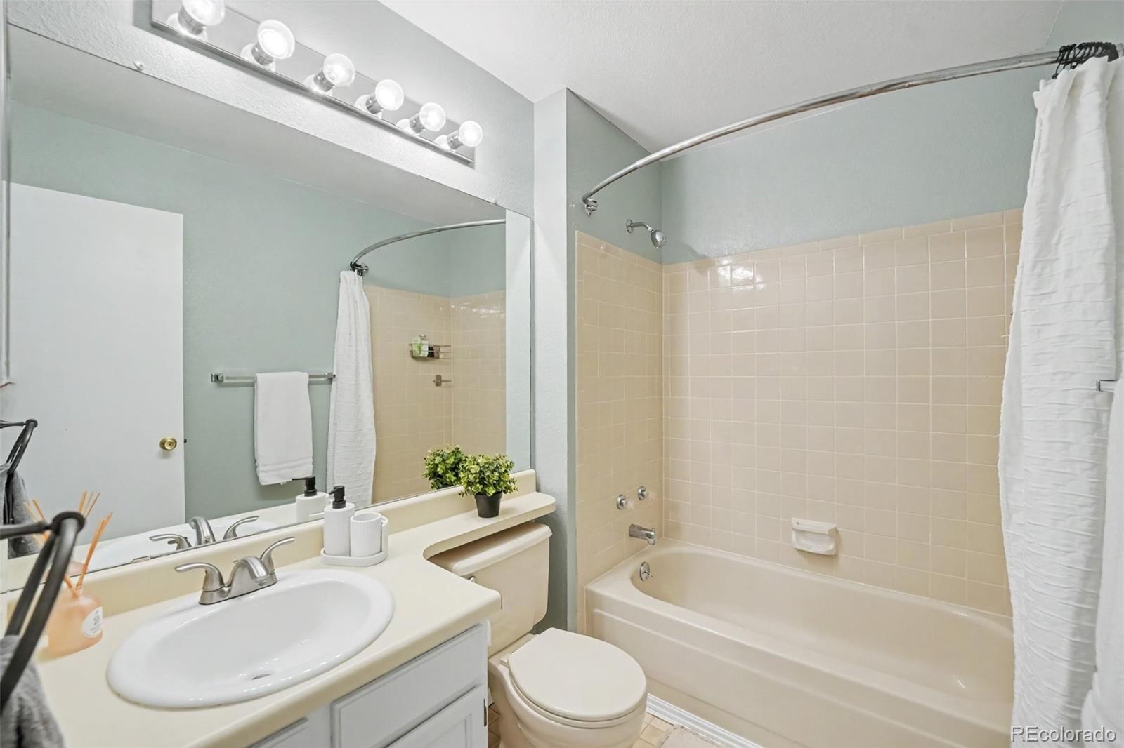 MLS Image #15 for 10209  oak street,westminster, Colorado