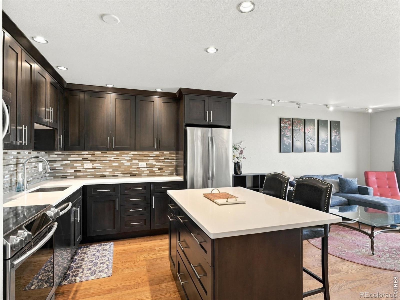 MLS Image #2 for 700 n washington street,denver, Colorado