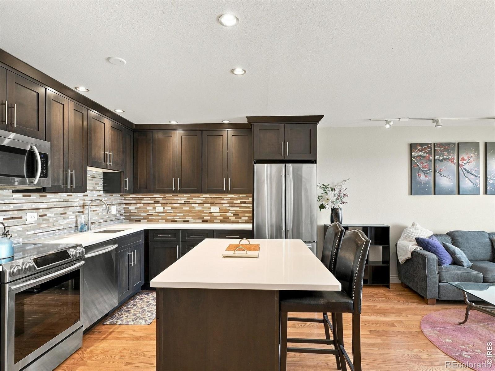 MLS Image #3 for 700 n washington street,denver, Colorado