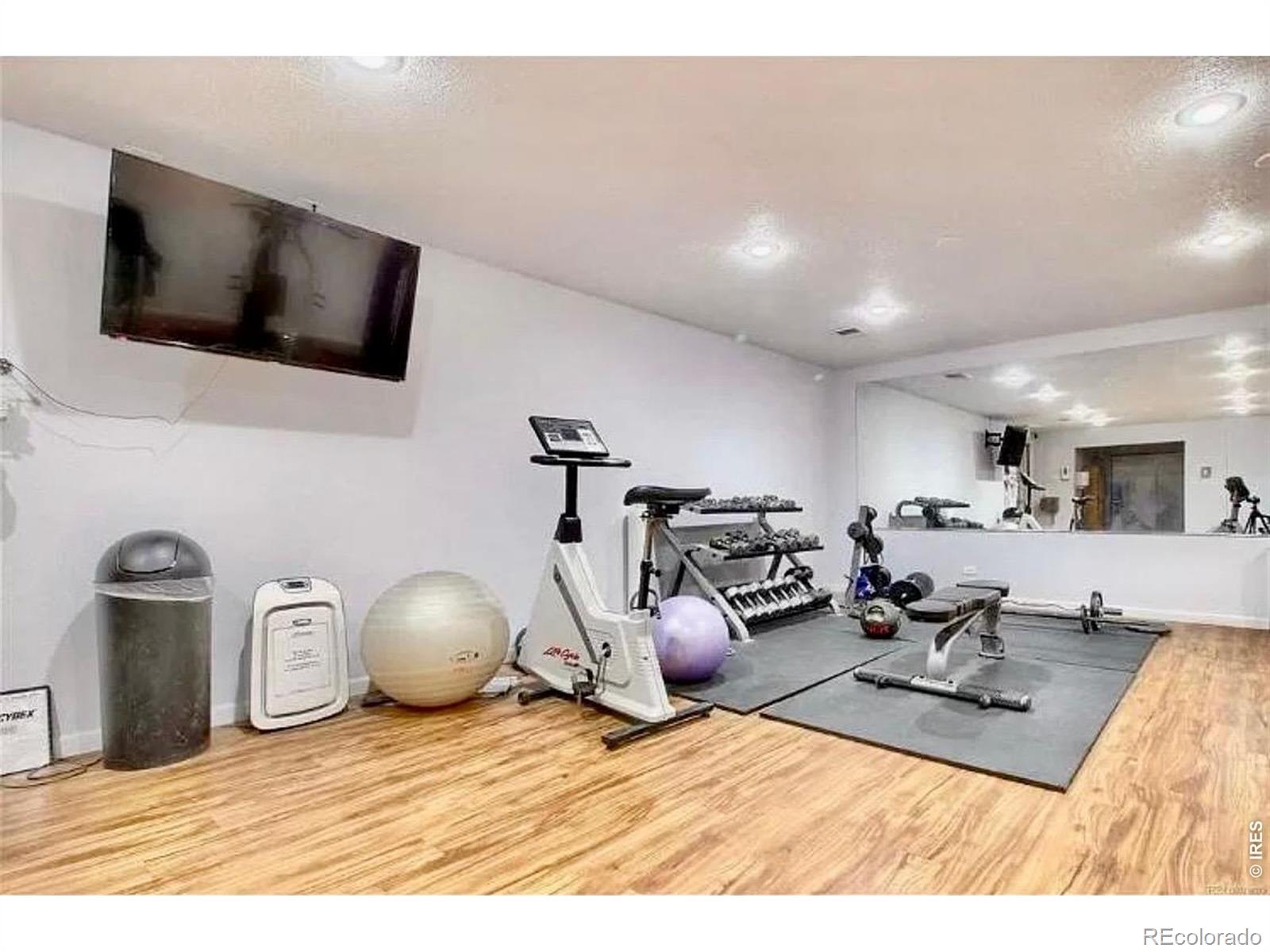 MLS Image #38 for 700 n washington street,denver, Colorado