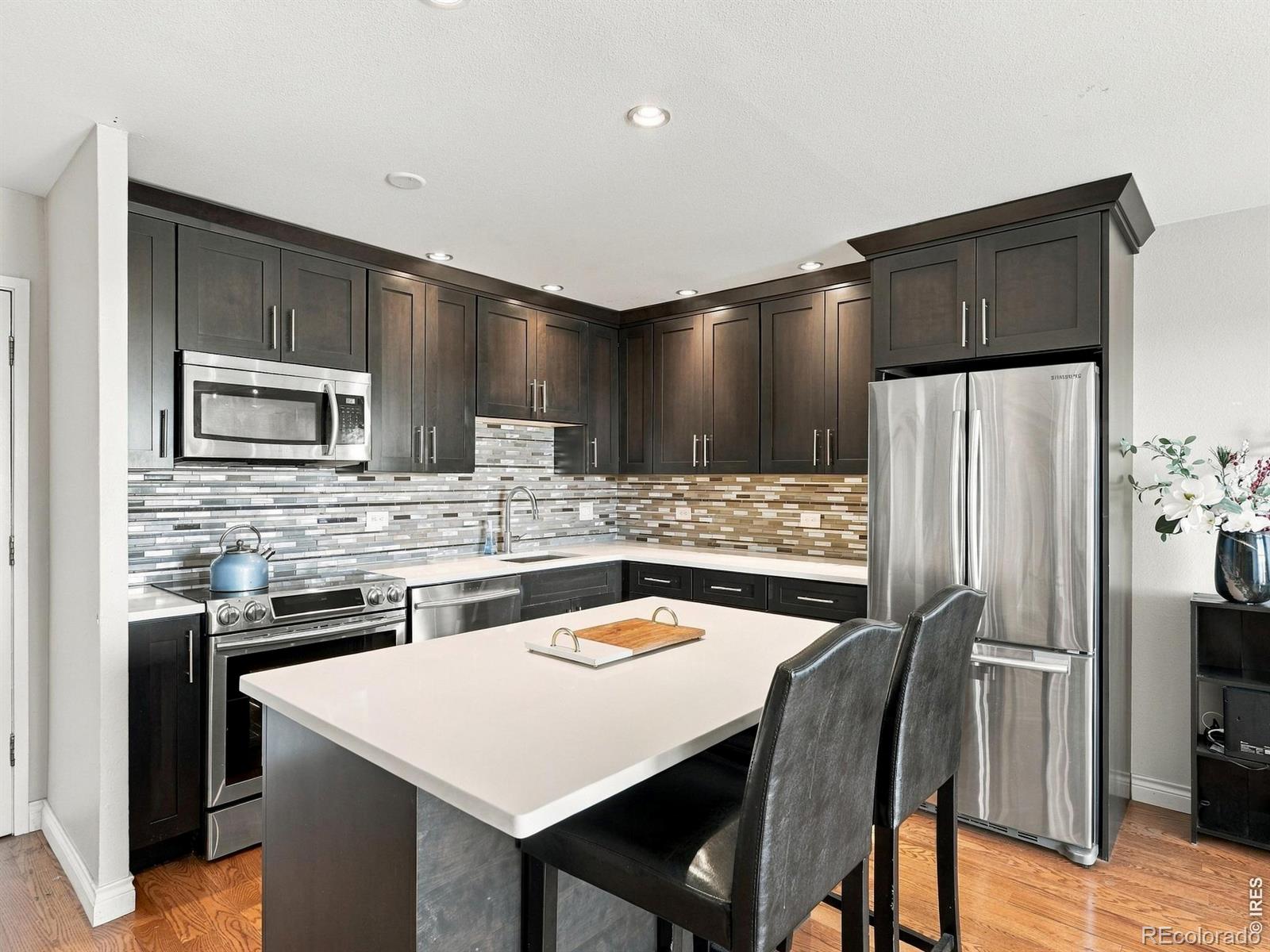 MLS Image #4 for 700 n washington street,denver, Colorado