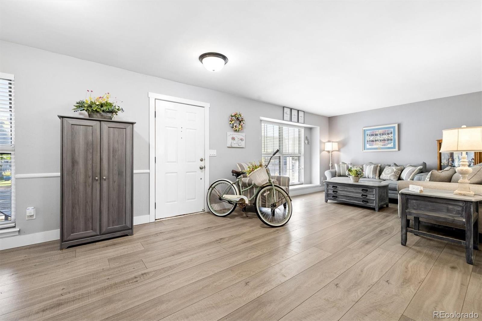 MLS Image #4 for 9755 w morraine avenue,littleton, Colorado