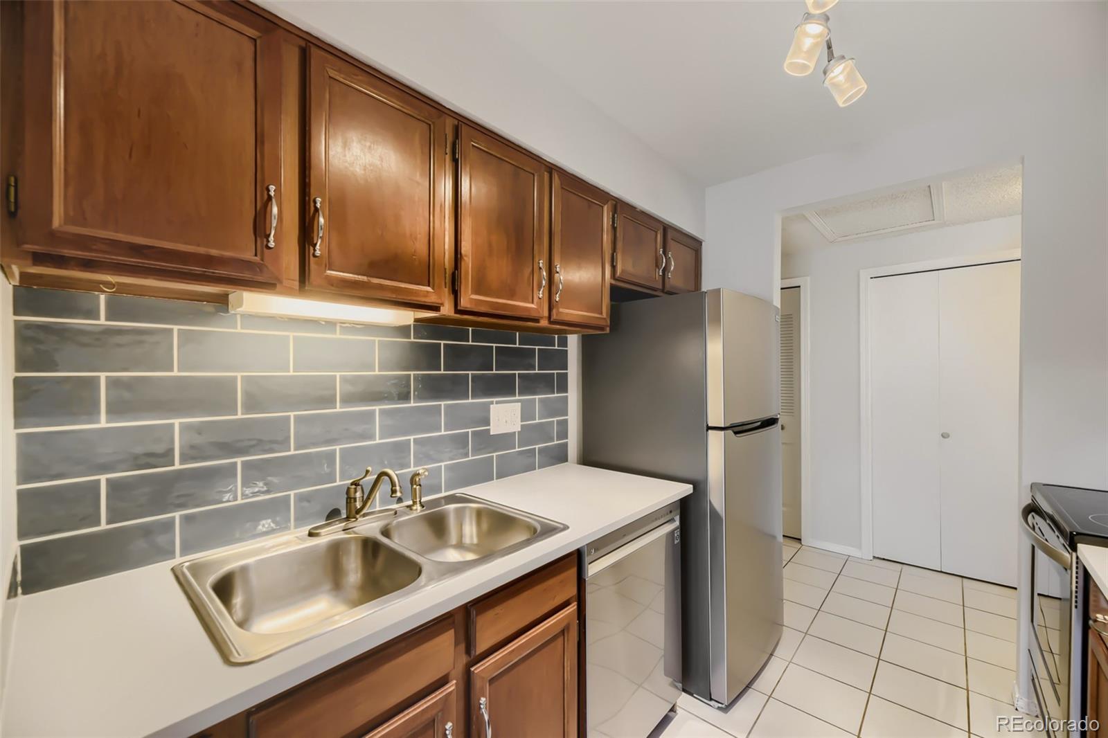 MLS Image #6 for 8434  everett way,arvada, Colorado