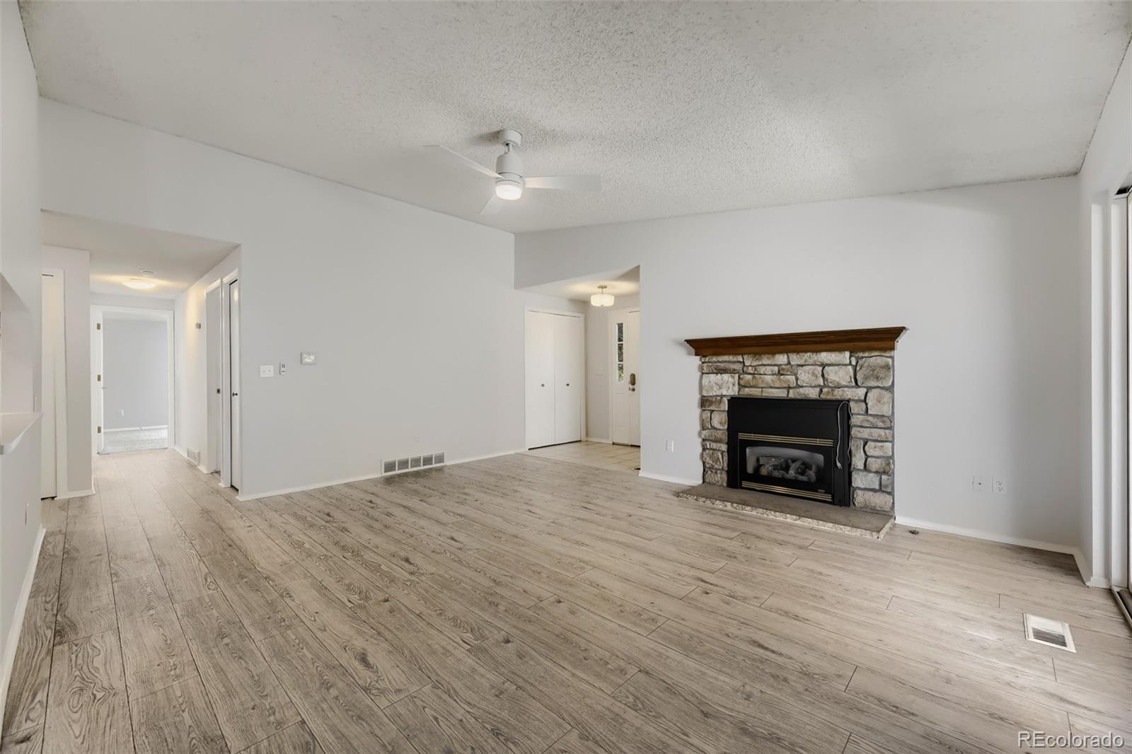 MLS Image #9 for 8434  everett way,arvada, Colorado