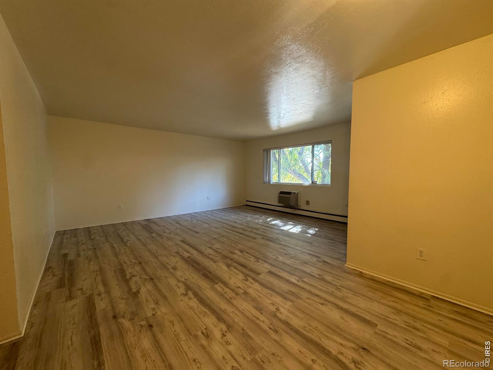 MLS Image #4 for 2545 s sheridan boulevard,lakewood, Colorado