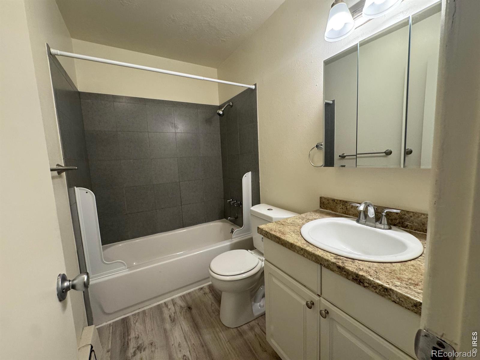 MLS Image #5 for 2545 s sheridan boulevard,lakewood, Colorado
