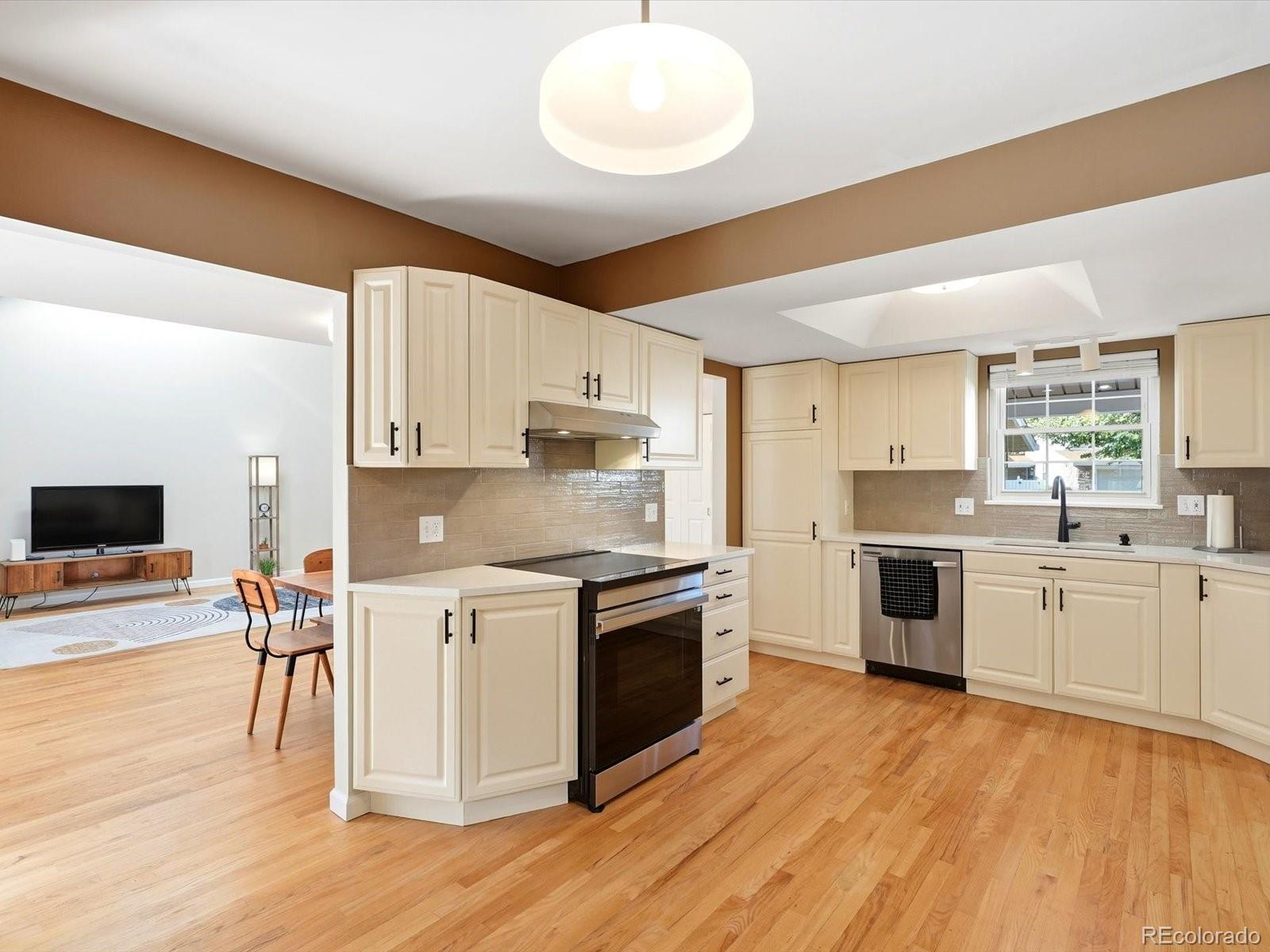 MLS Image #10 for 3284 s heather gardens way,aurora, Colorado