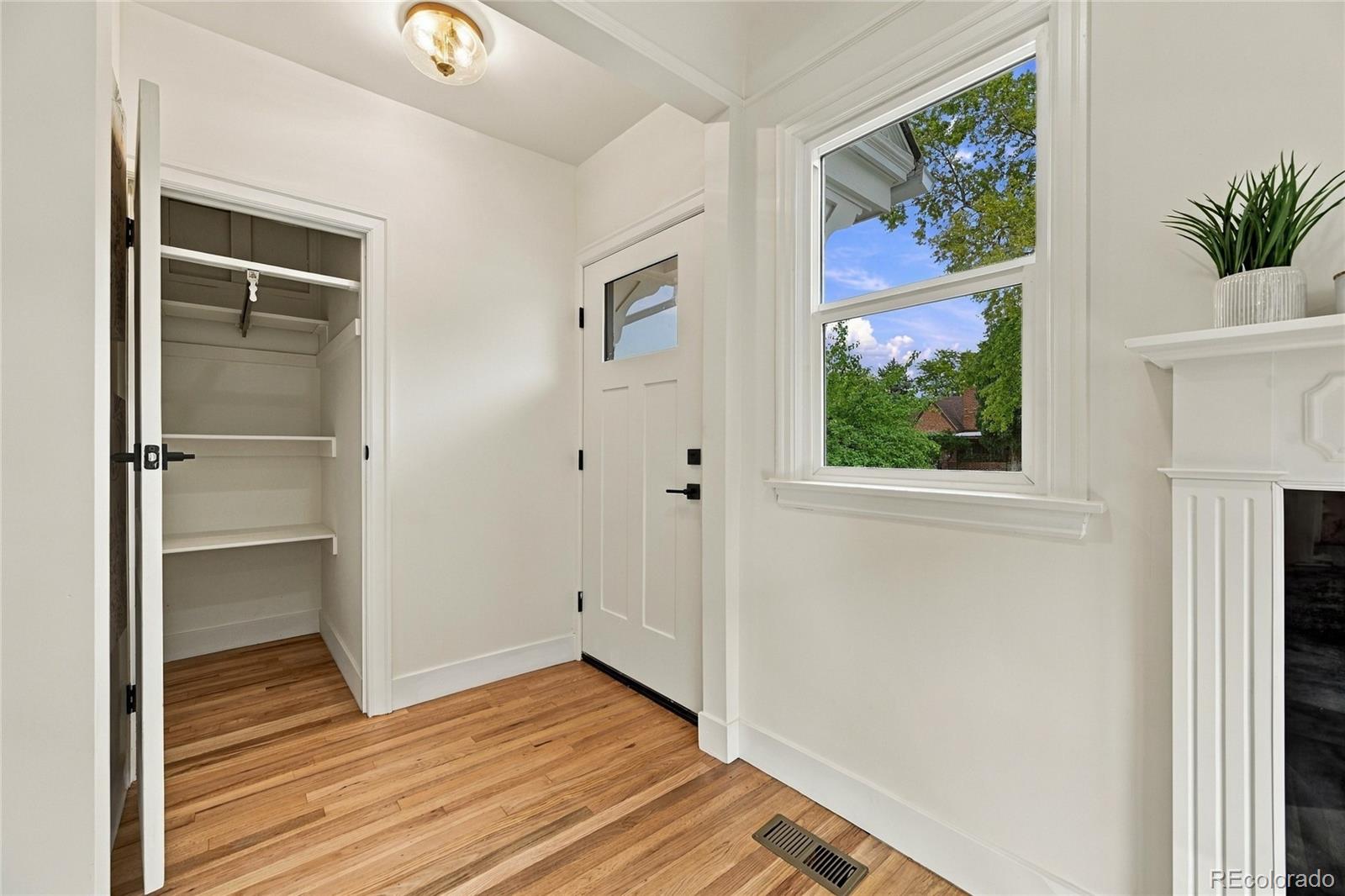 MLS Image #6 for 1211  bellaire street,denver, Colorado