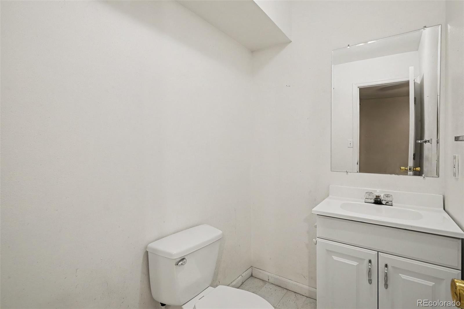 MLS Image #19 for 3295 s huron street,englewood, Colorado