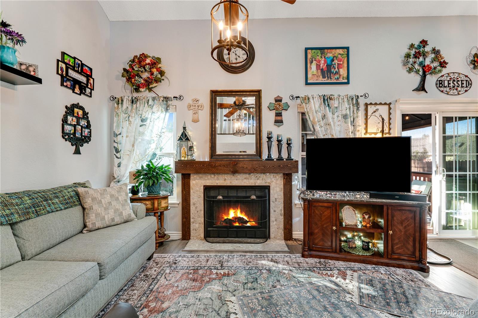 MLS Image #3 for 8220  chancellor drive,colorado springs, Colorado