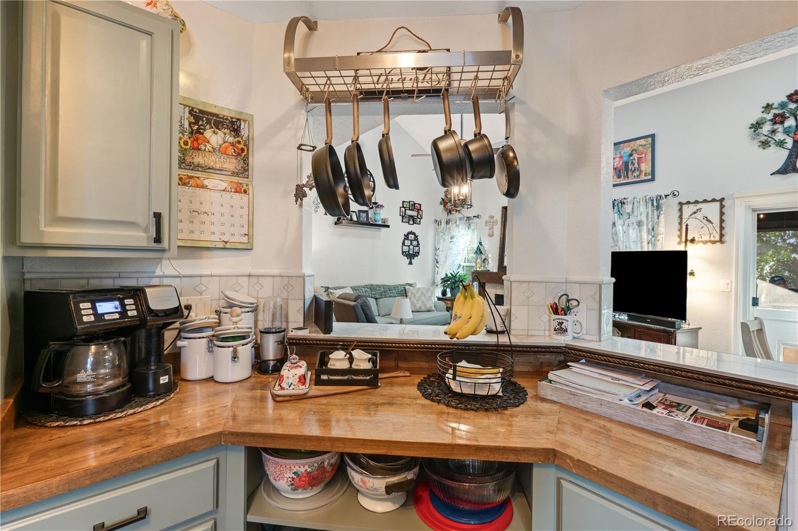 MLS Image #6 for 8220  chancellor drive,colorado springs, Colorado