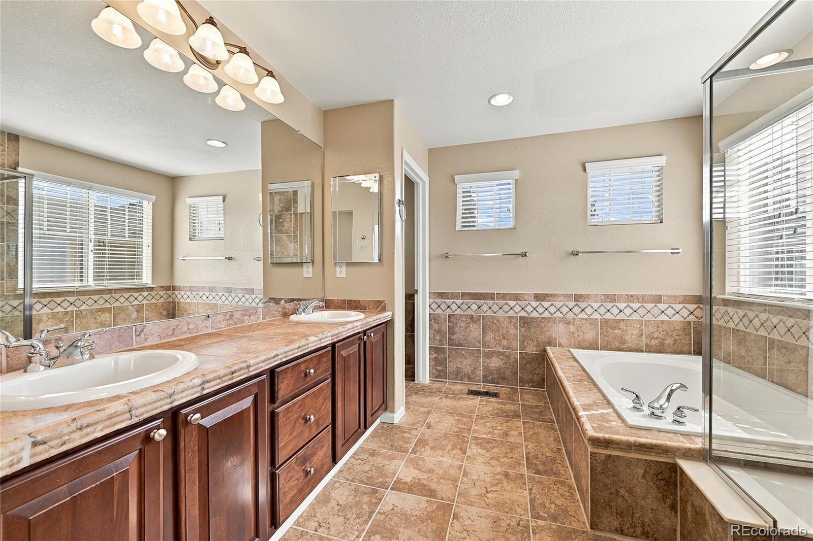 MLS Image #21 for 10329  longwood way,highlands ranch, Colorado