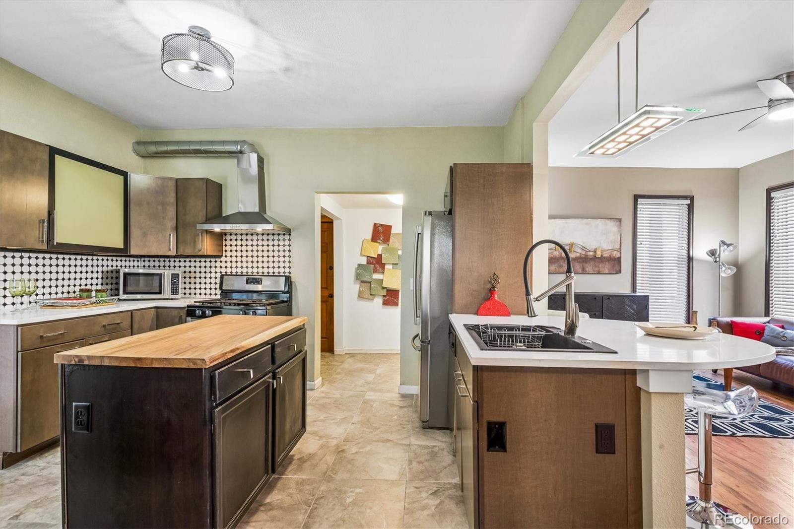 MLS Image #17 for 77 s bannock street,denver, Colorado