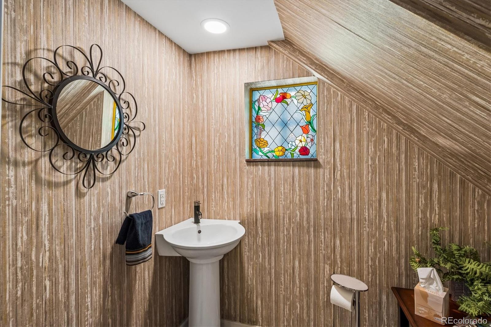 MLS Image #21 for 77 s bannock street,denver, Colorado