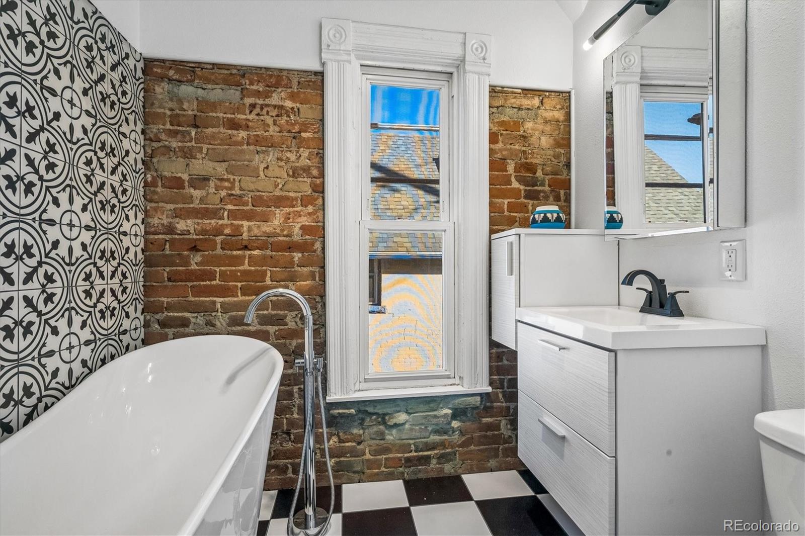 MLS Image #30 for 77 s bannock street,denver, Colorado
