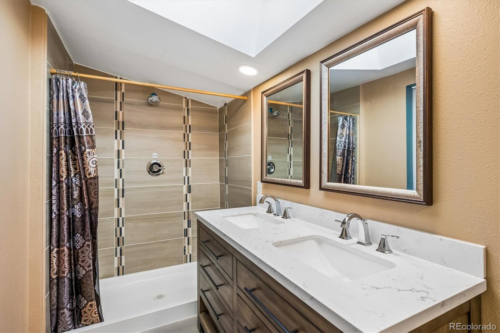 MLS Image #39 for 77 s bannock street,denver, Colorado