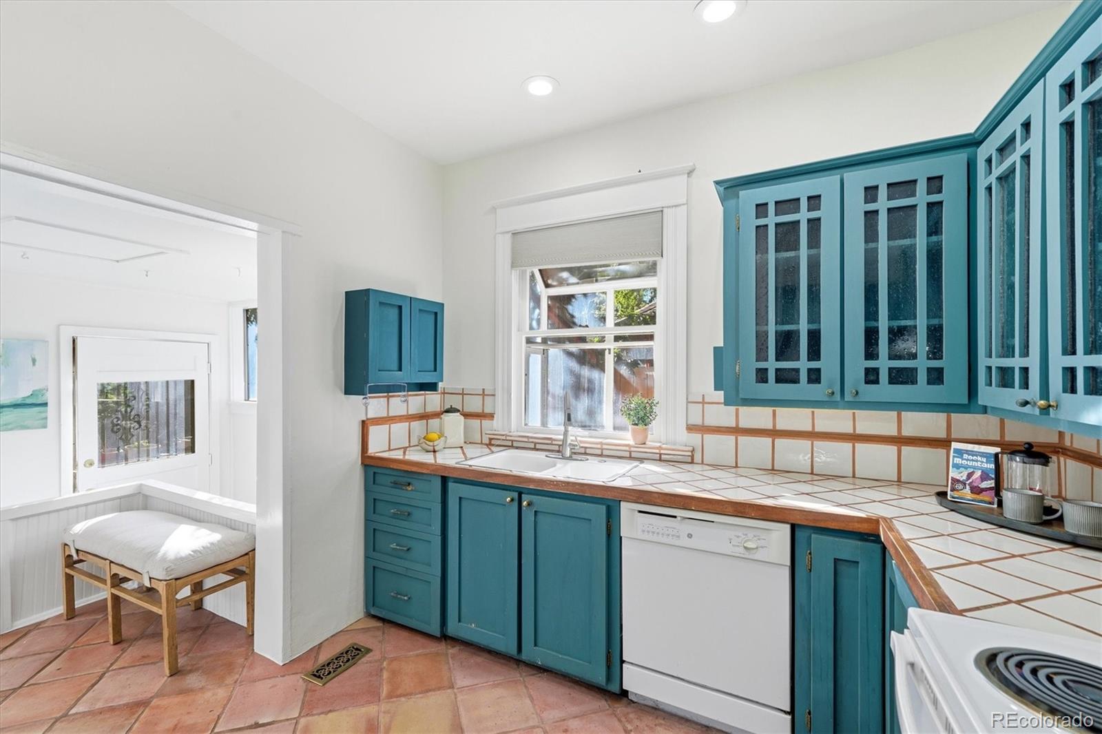 MLS Image #13 for 314 s clarkson street,denver, Colorado