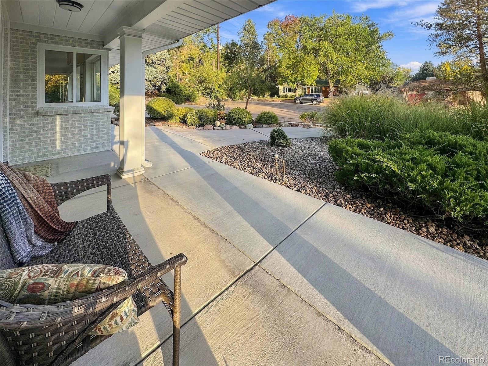 MLS Image #3 for 412  grand court,golden, Colorado