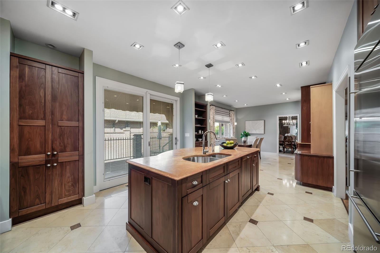 MLS Image #18 for 2800 s university boulevard,denver, Colorado