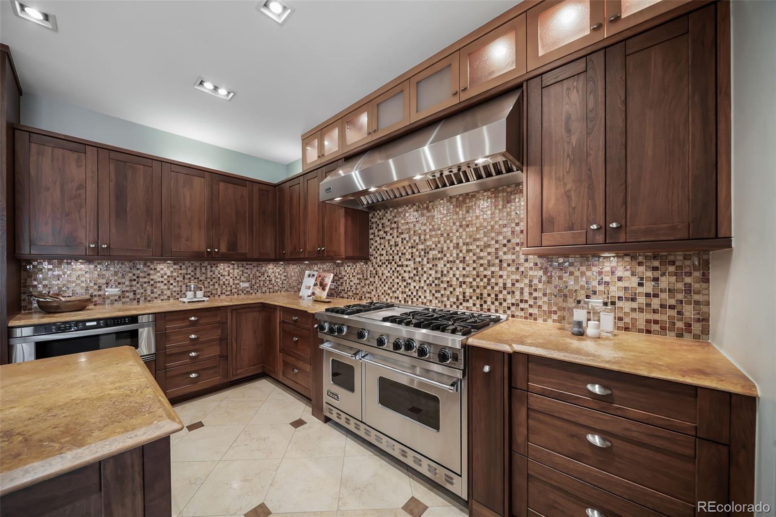 MLS Image #19 for 2800 s university boulevard,denver, Colorado