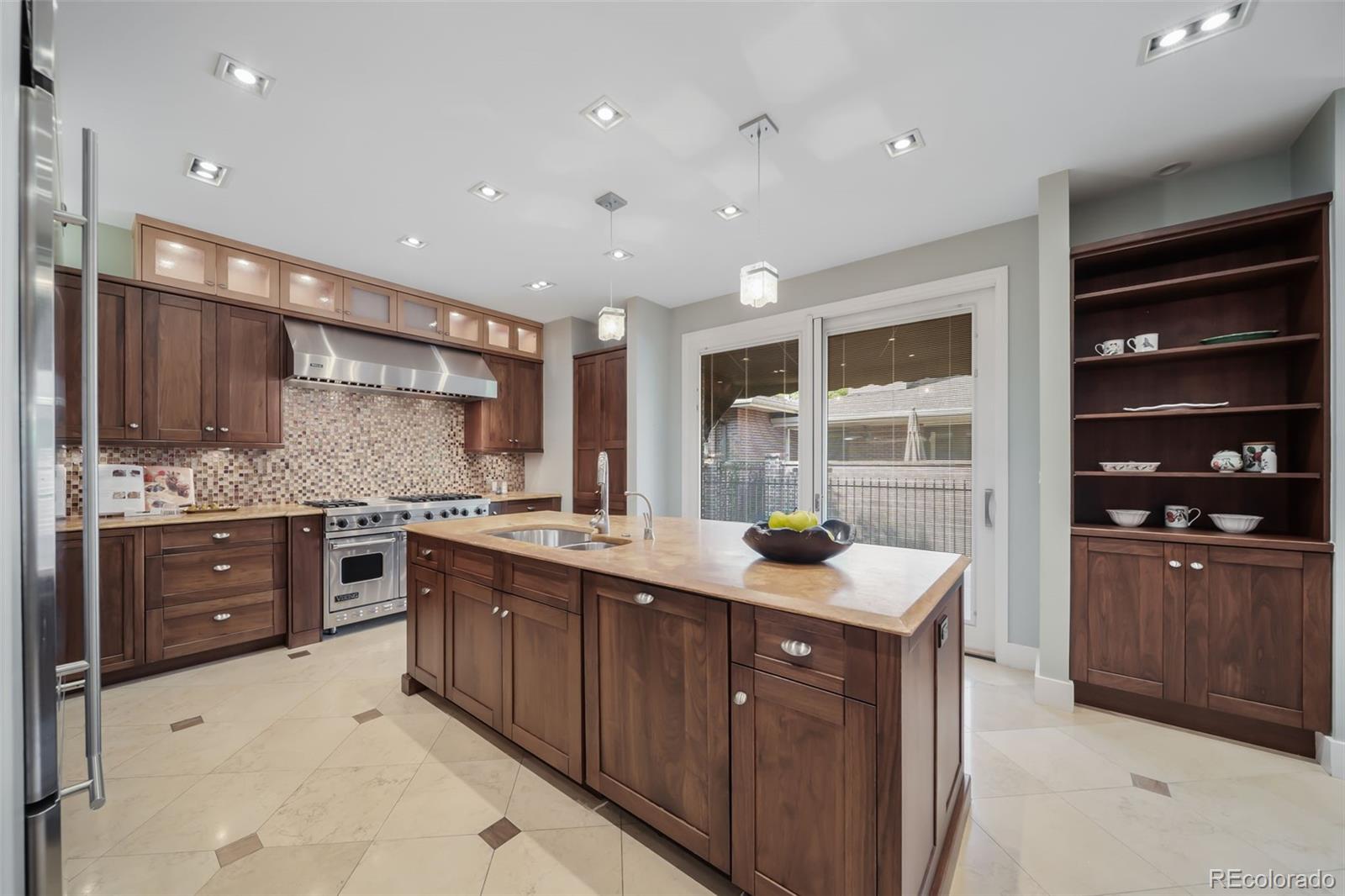 MLS Image #21 for 2800 s university boulevard,denver, Colorado