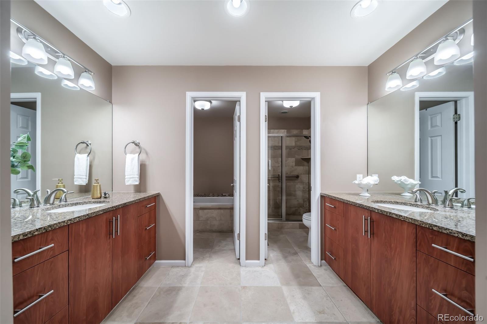 MLS Image #28 for 2800 s university boulevard,denver, Colorado