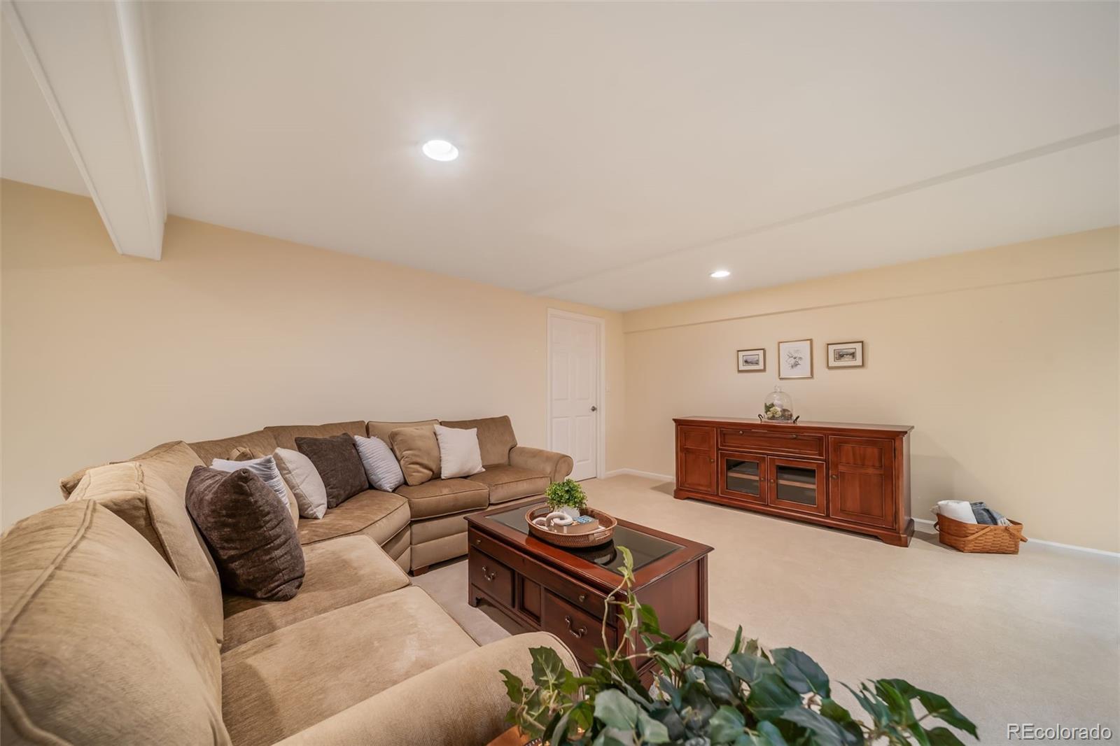 MLS Image #38 for 2800 s university boulevard,denver, Colorado