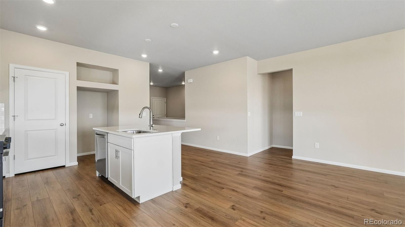 MLS Image #10 for 17598 e 103rd dr. ,commerce city, Colorado