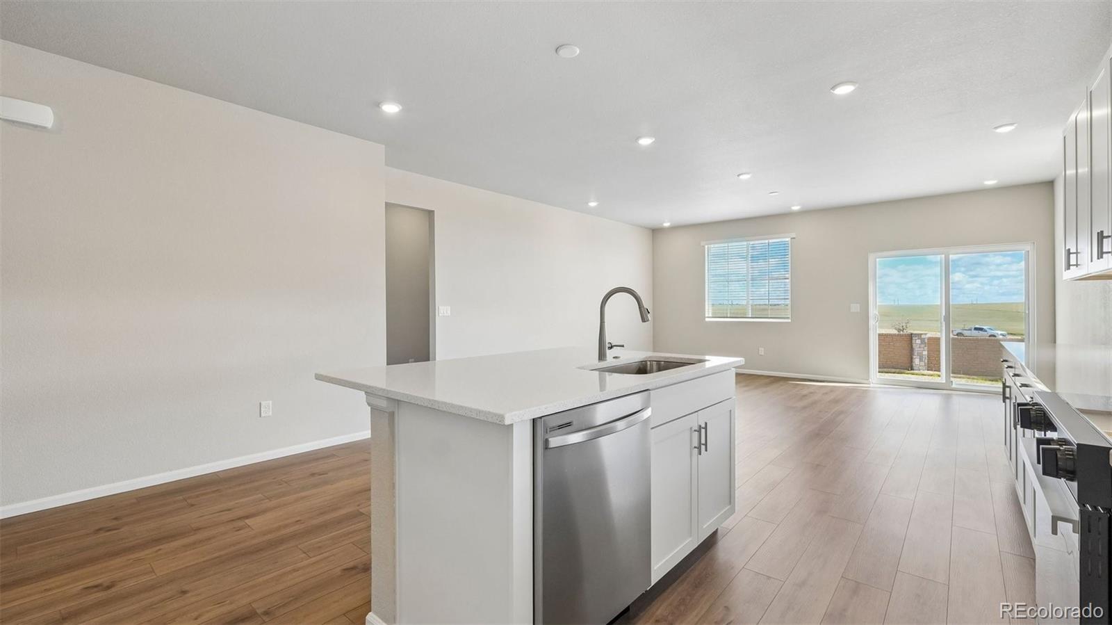 MLS Image #11 for 17598 e 103rd dr. ,commerce city, Colorado