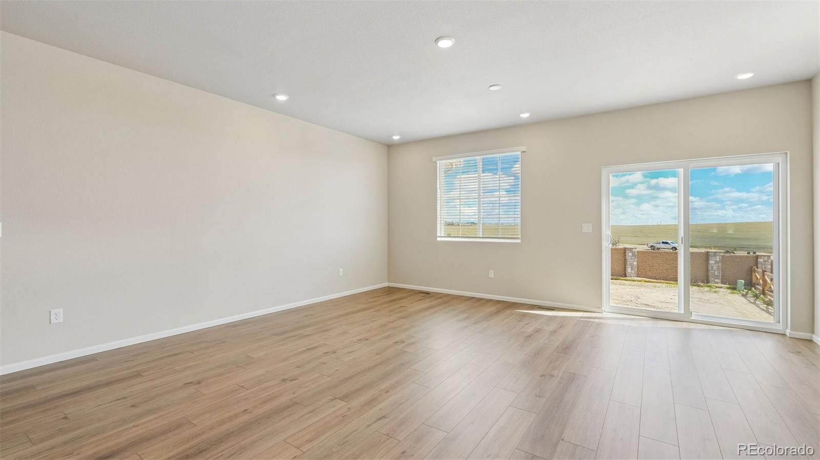 MLS Image #4 for 17598 e 103rd dr. ,commerce city, Colorado