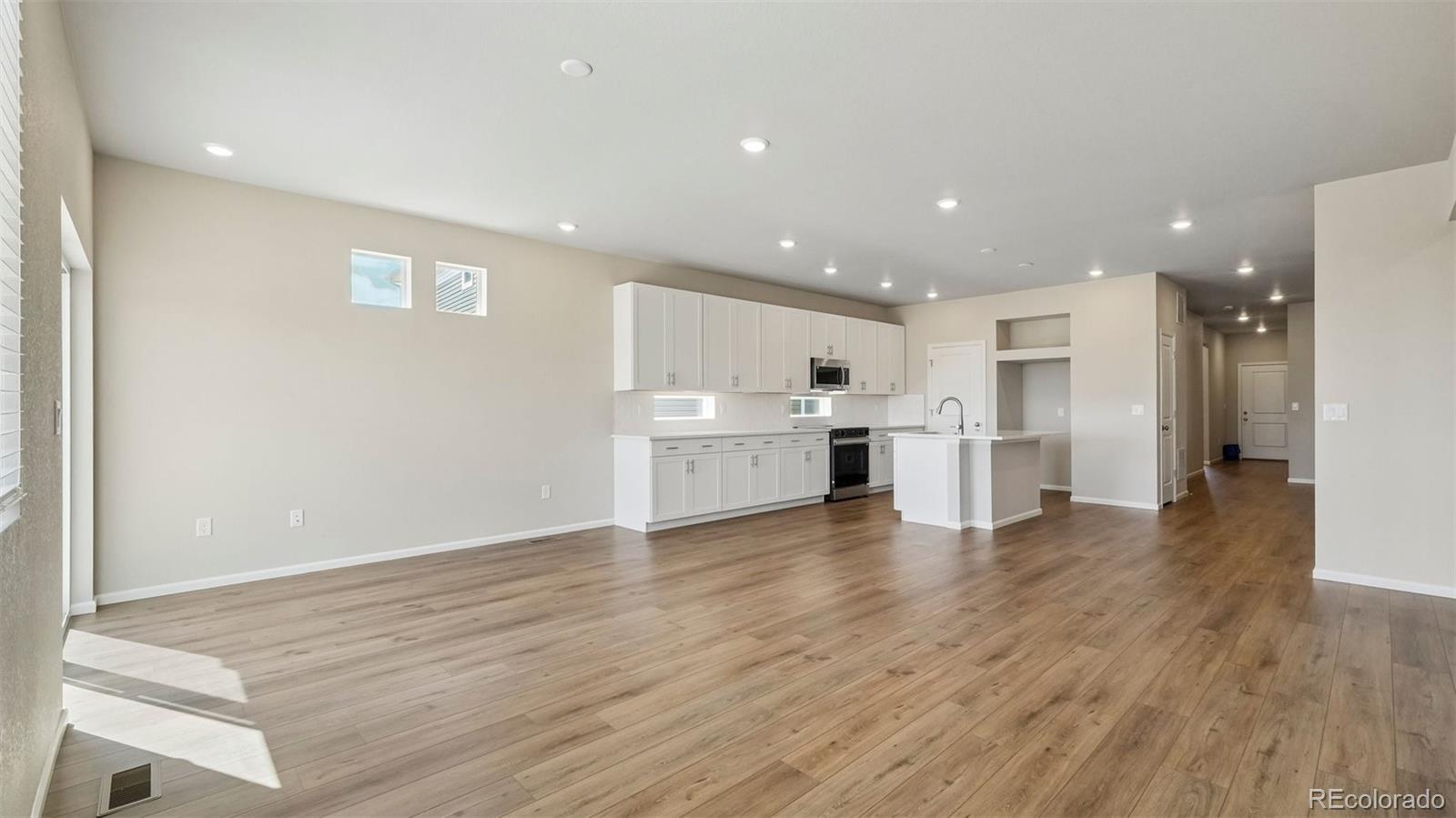 MLS Image #5 for 17598 e 103rd dr. ,commerce city, Colorado