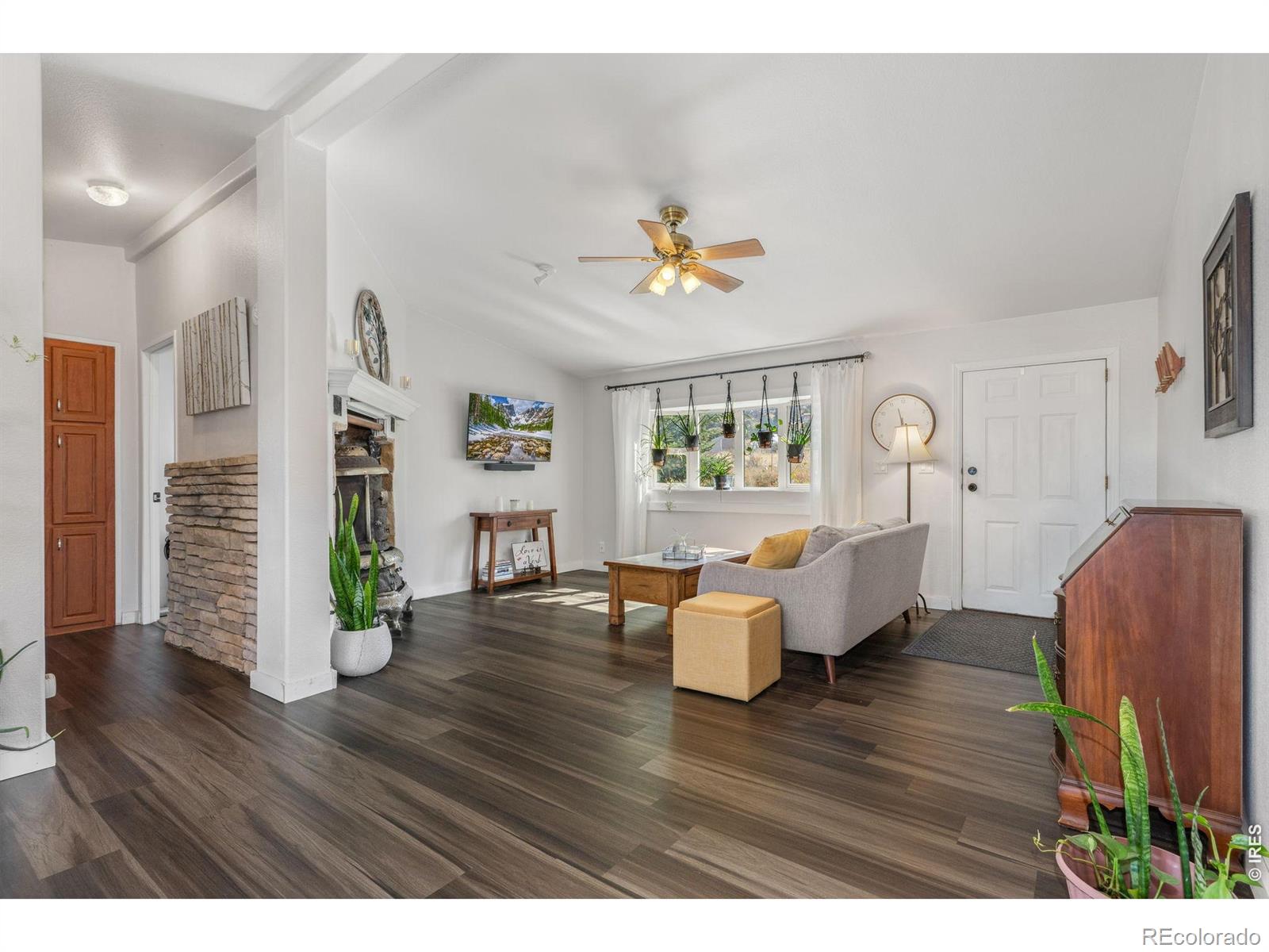 MLS Image #3 for 587  snow top drive,drake, Colorado