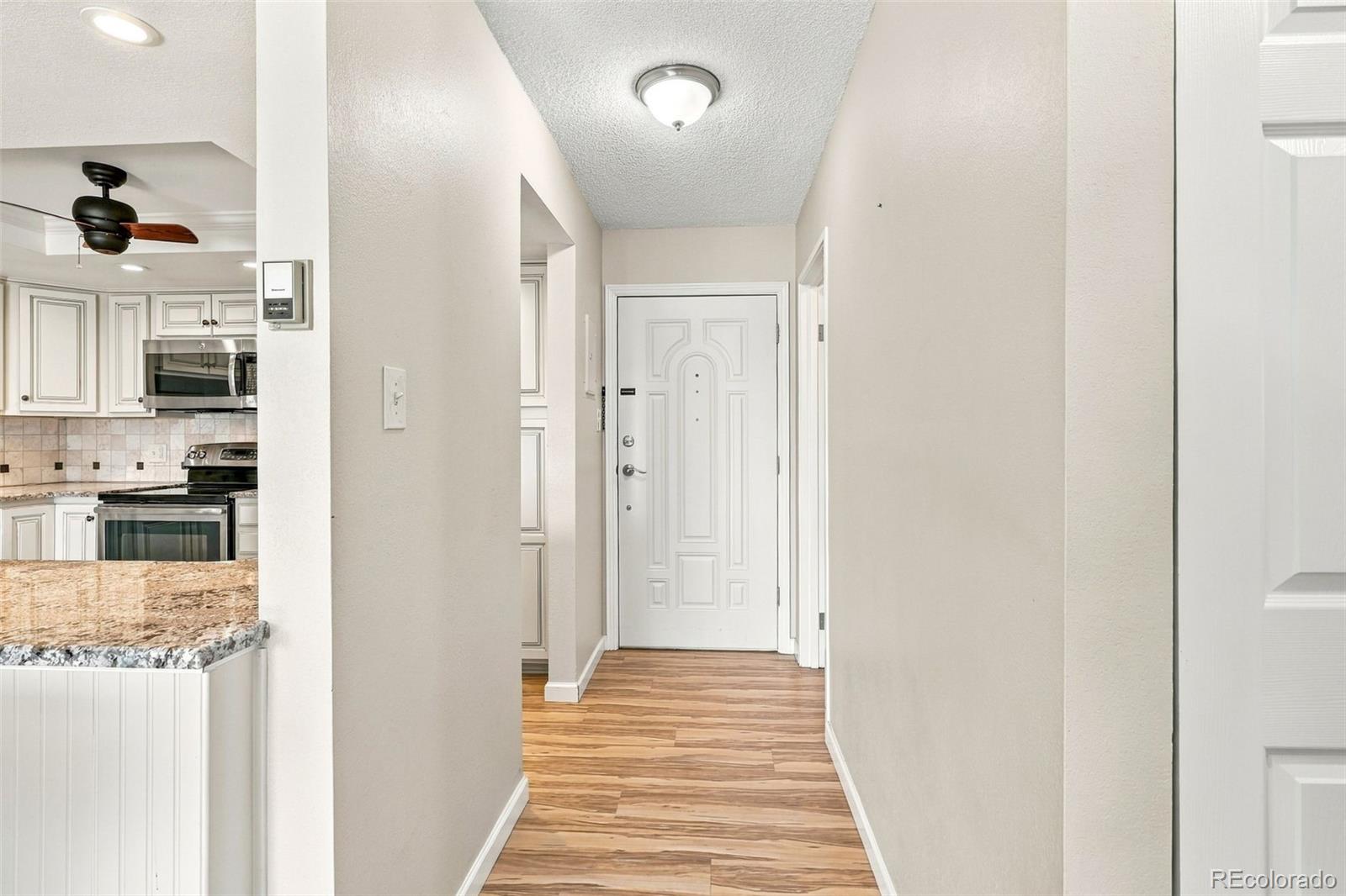 MLS Image #4 for 13631 e marina drive,aurora, Colorado