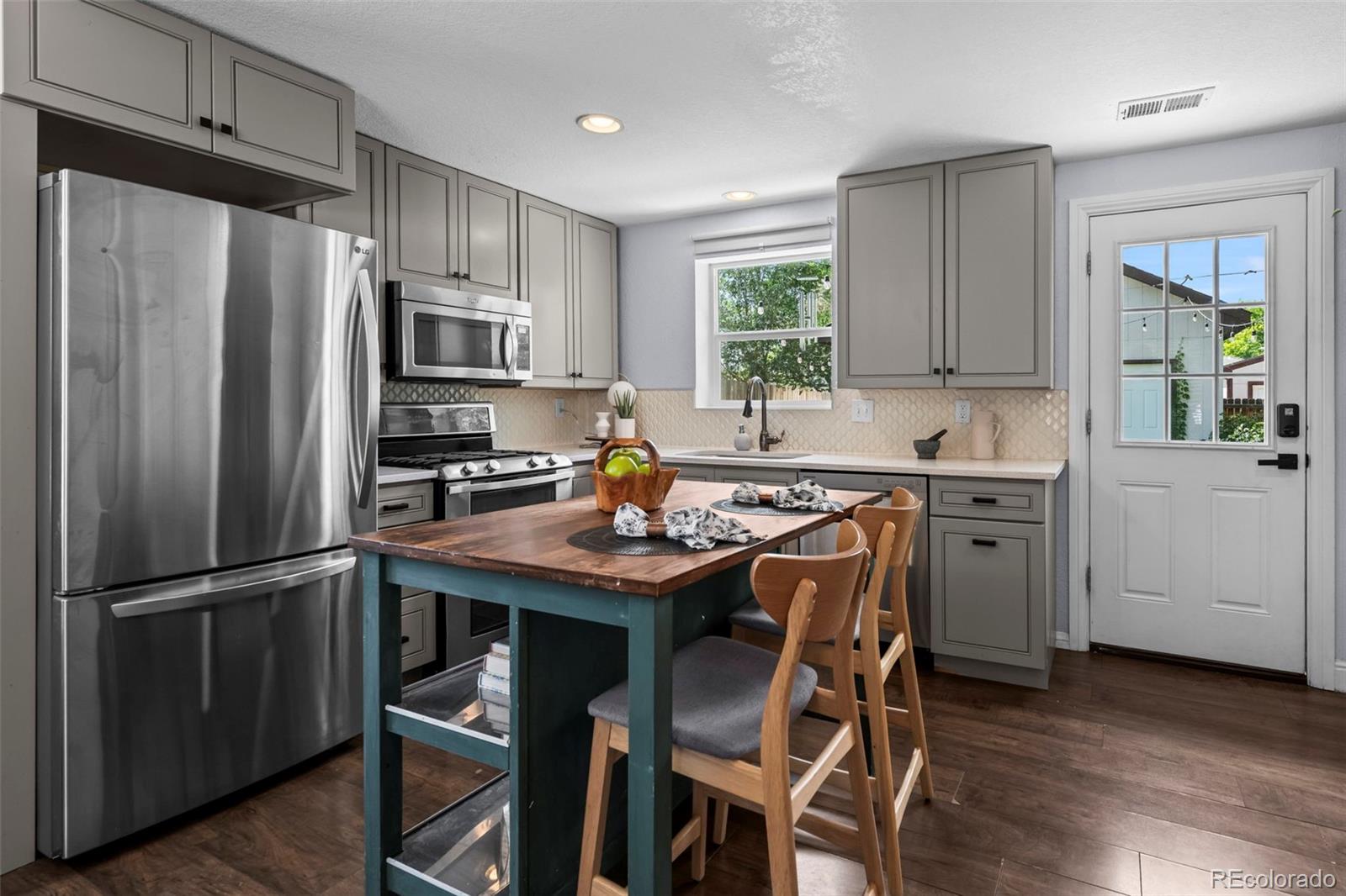 MLS Image #2 for 3051  grape street,denver, Colorado