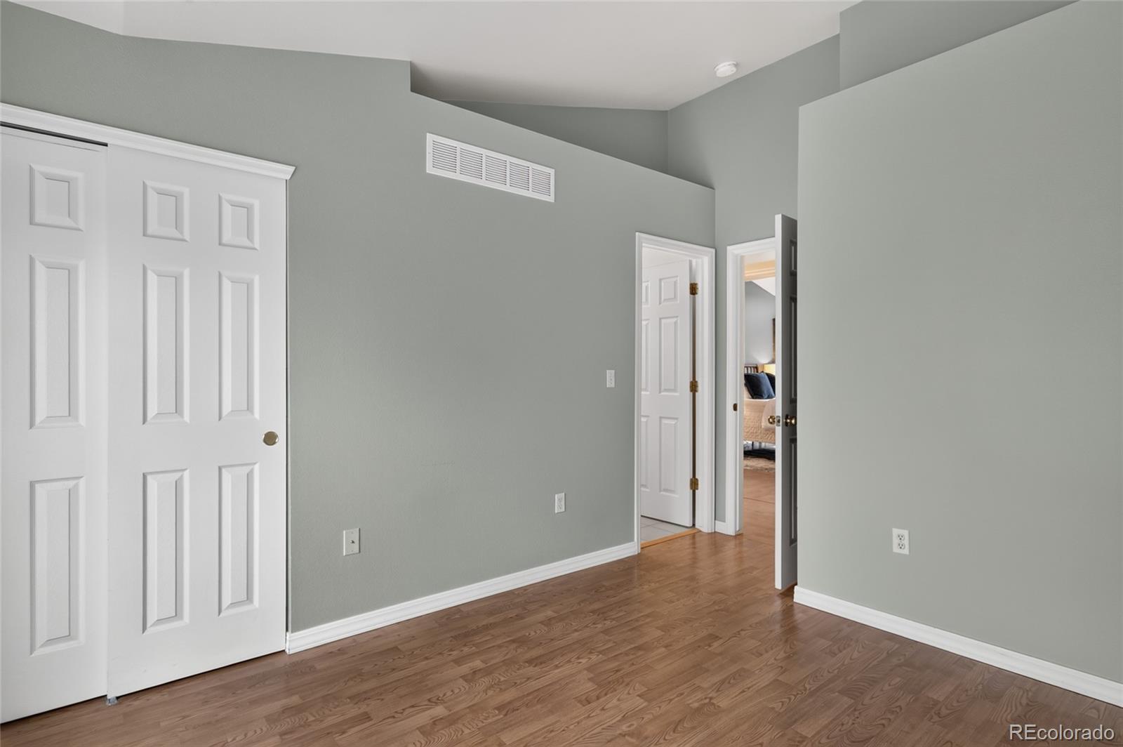 MLS Image #13 for 5555 e briarwood avenue,centennial, Colorado
