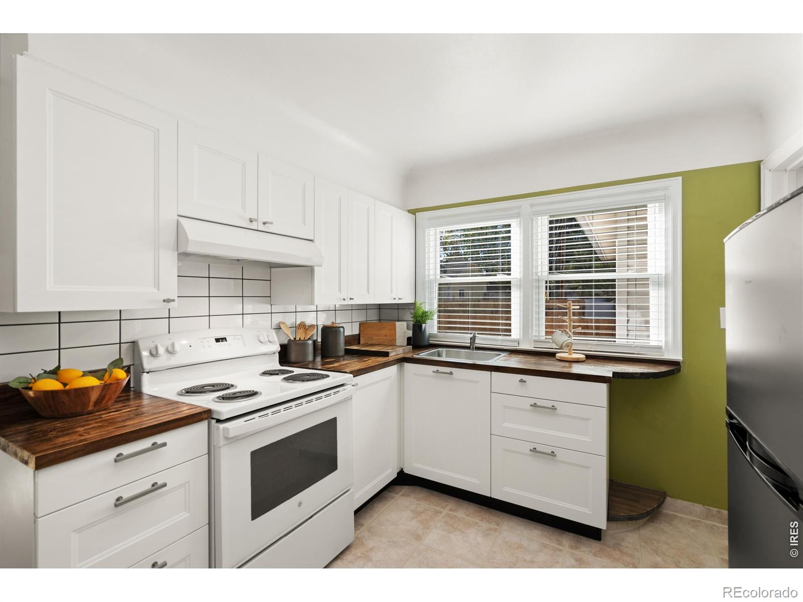 MLS Image #10 for 647  colorado avenue,loveland, Colorado