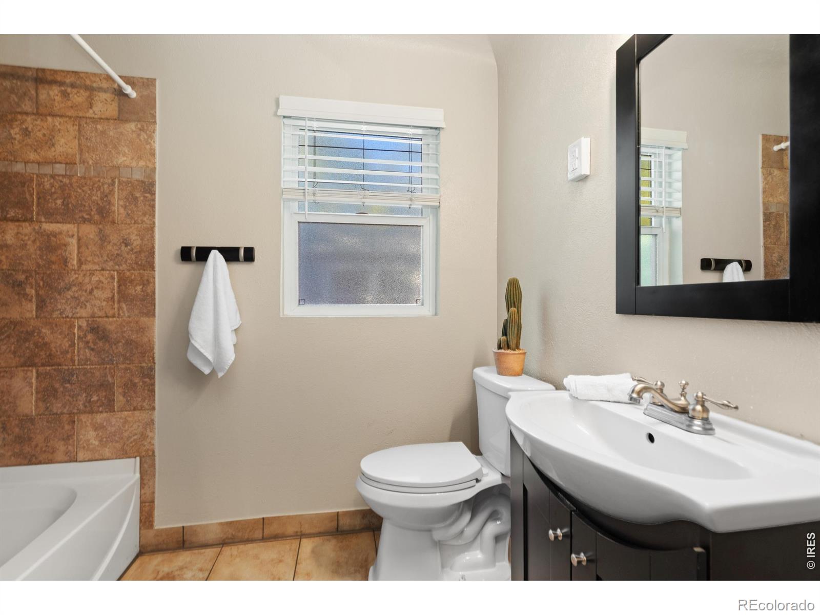 MLS Image #16 for 647  colorado avenue,loveland, Colorado