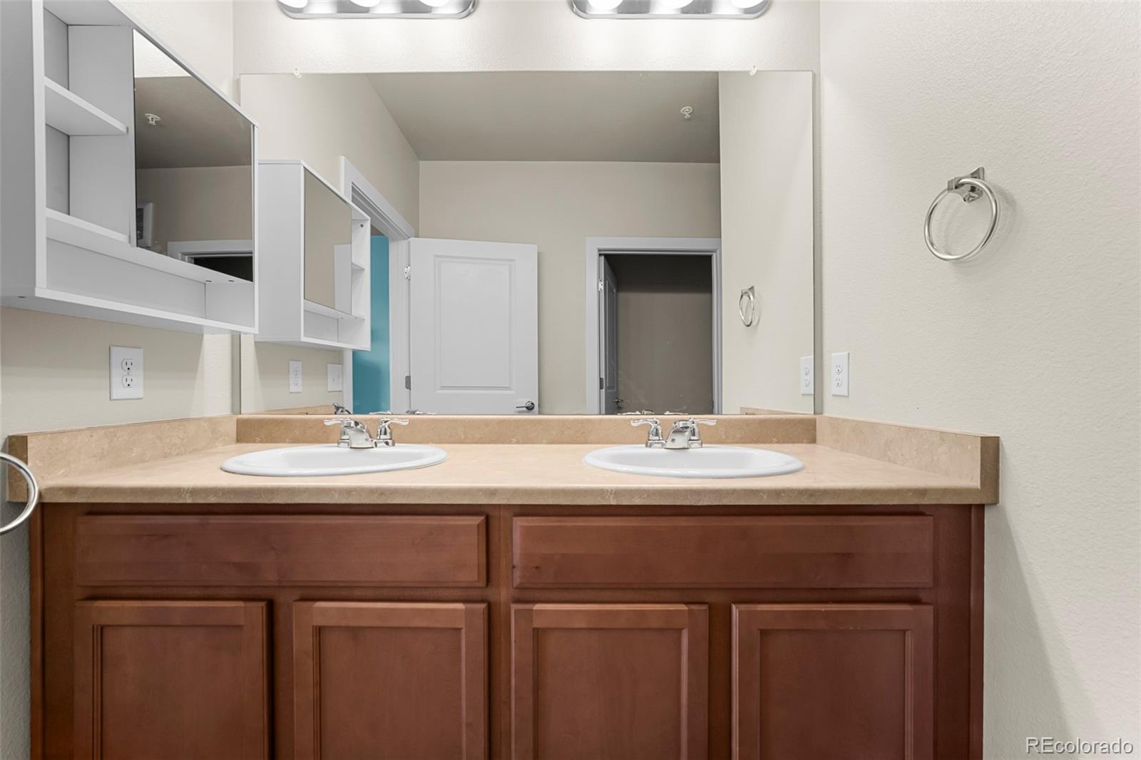 MLS Image #21 for 981 s sable boulevard,aurora, Colorado