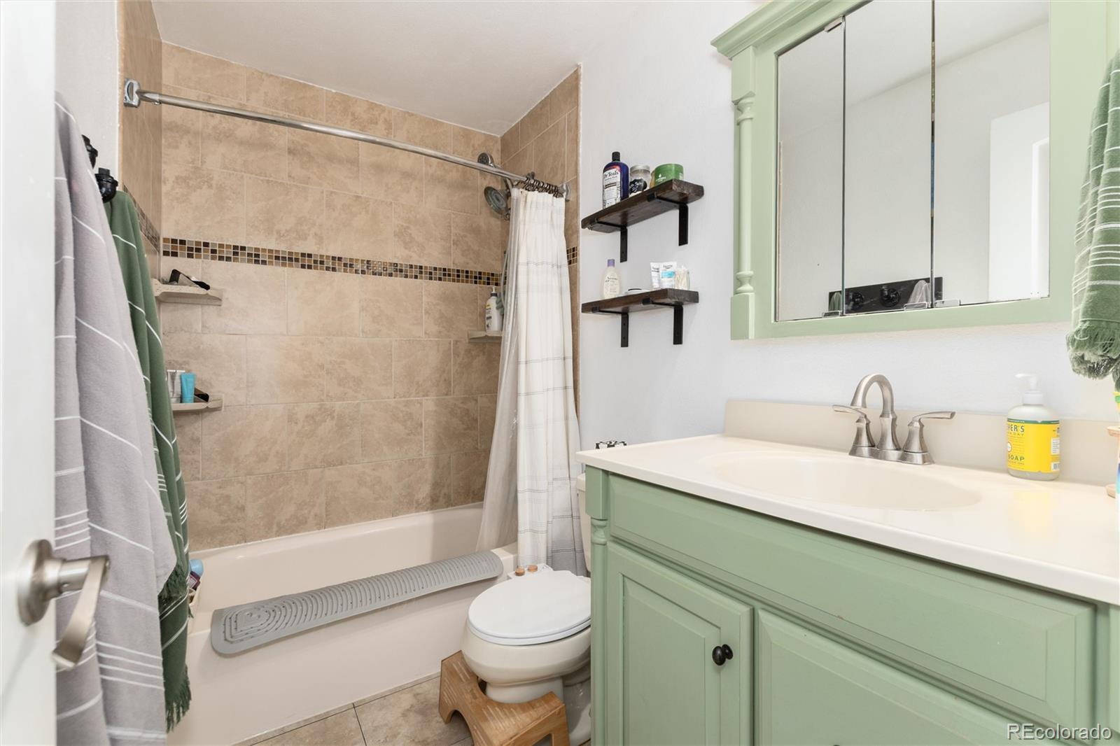 MLS Image #13 for 10947  ash way,thornton, Colorado